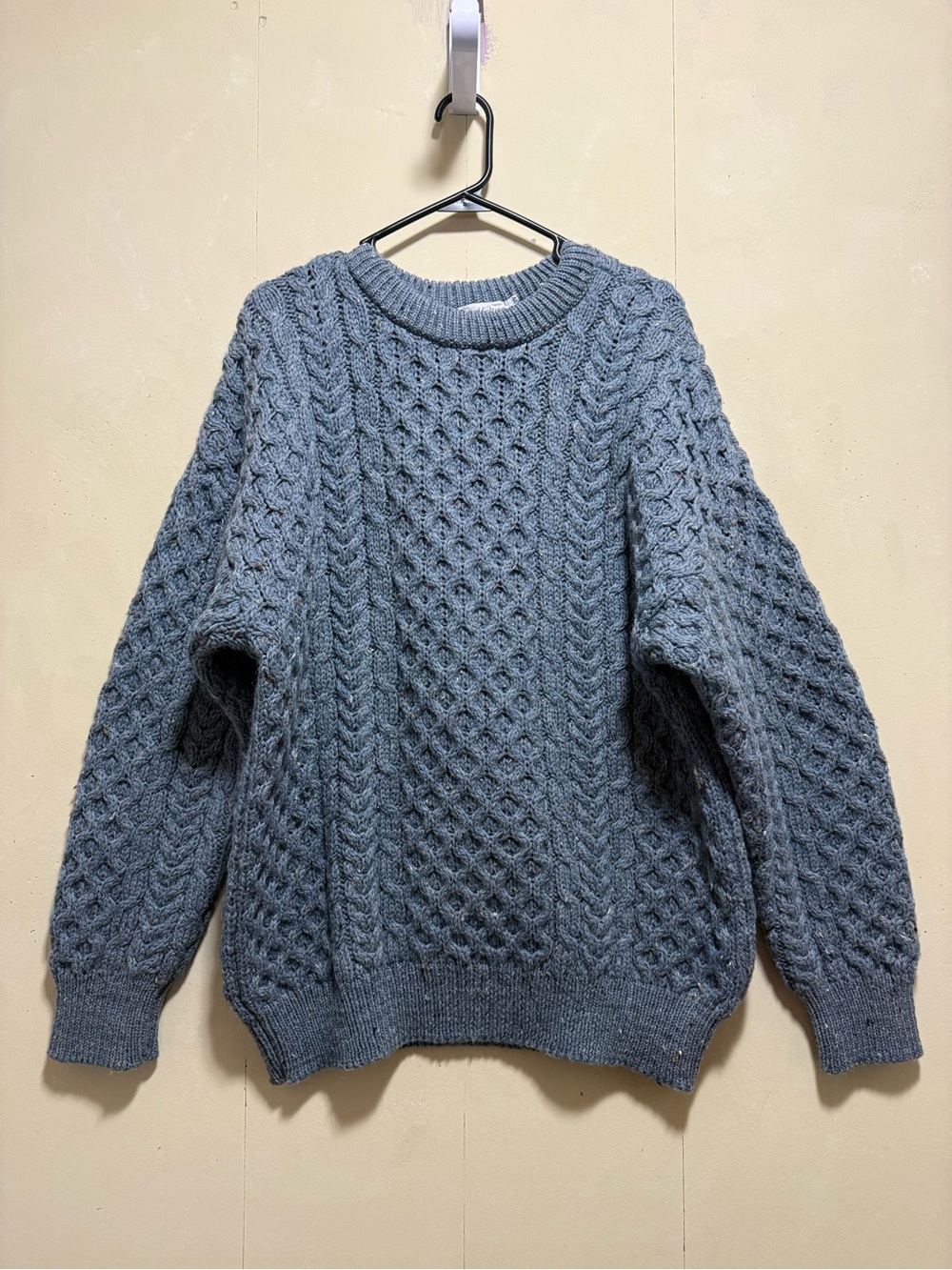 Vtg Donegal Ireland 100% Wool Blue Cable Knit Crewneck Sweater Sz 44 (L)